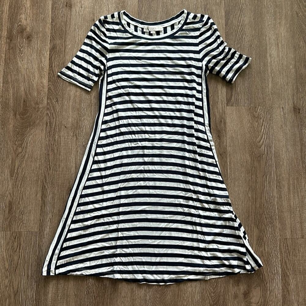 LOFT Swing T-Shirt Dress White Black Striped Size XS Loose Flowy‎